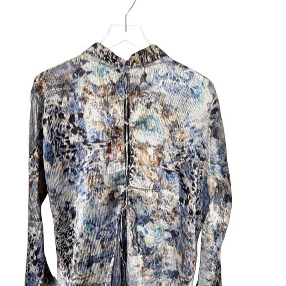 KOMAROV Blue Watercolor Ruffle Bell Sleeve Crinkle Blouse lace size Medium shirt - Picture 4 of 9